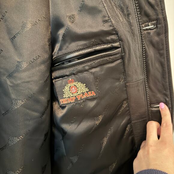 RARE RETIRED VINTAGE Trump Plaza: Men's Genuine Black Leather Jacket Size XL - Picture 3 of 9